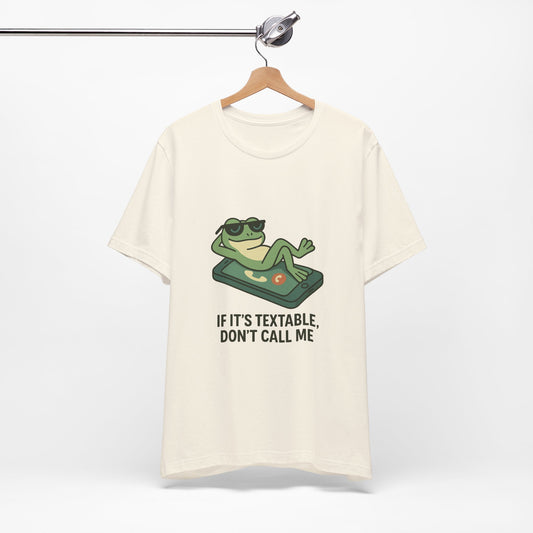 Chill Frog T-Shirt, Funny Graphic Tee, Relaxed Unisex Wear, Gift for Friends, Casual Style Shirt, Perfect for Parties